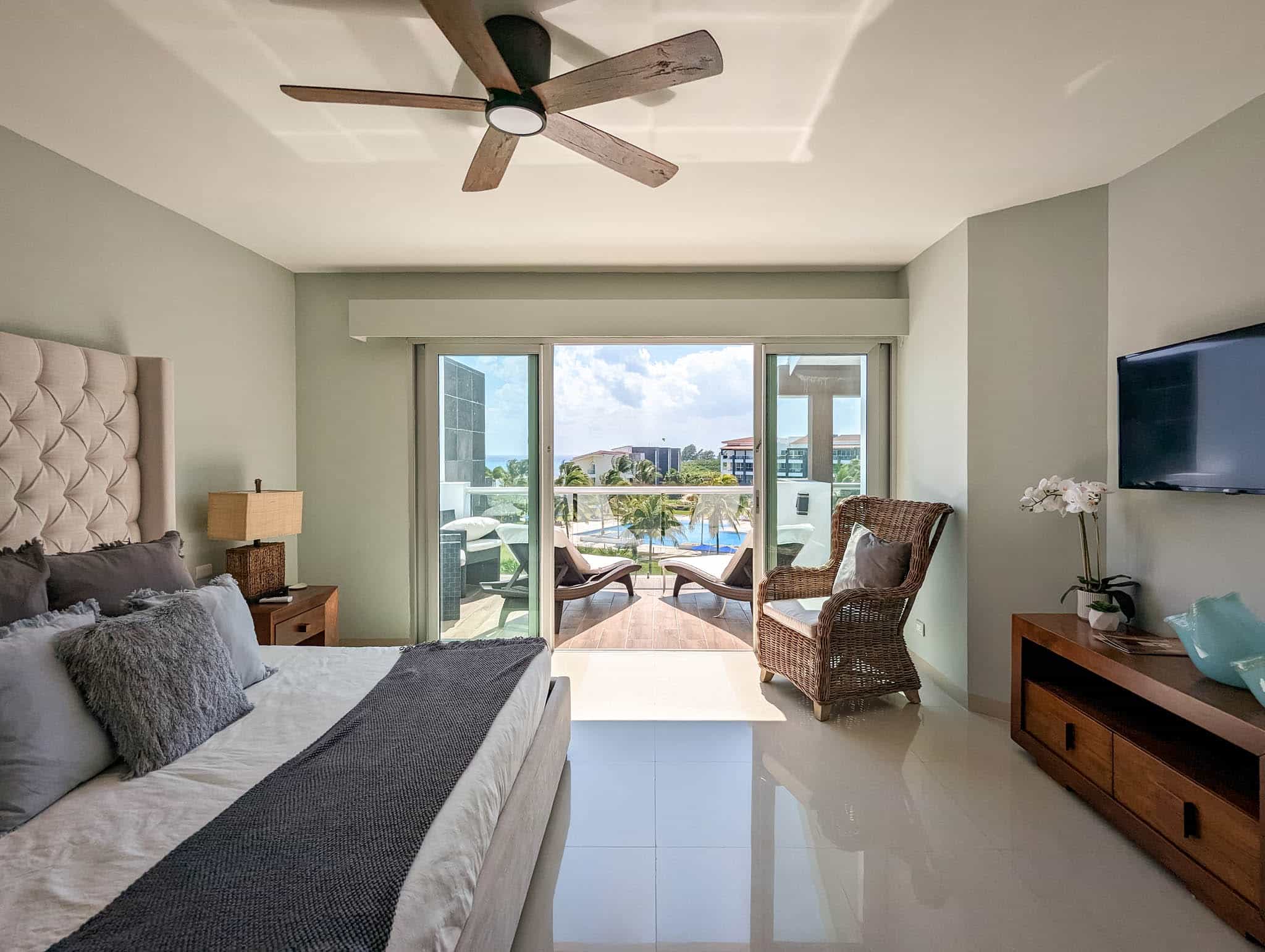 Mareazul-4-Bedroom-Penthouse-25